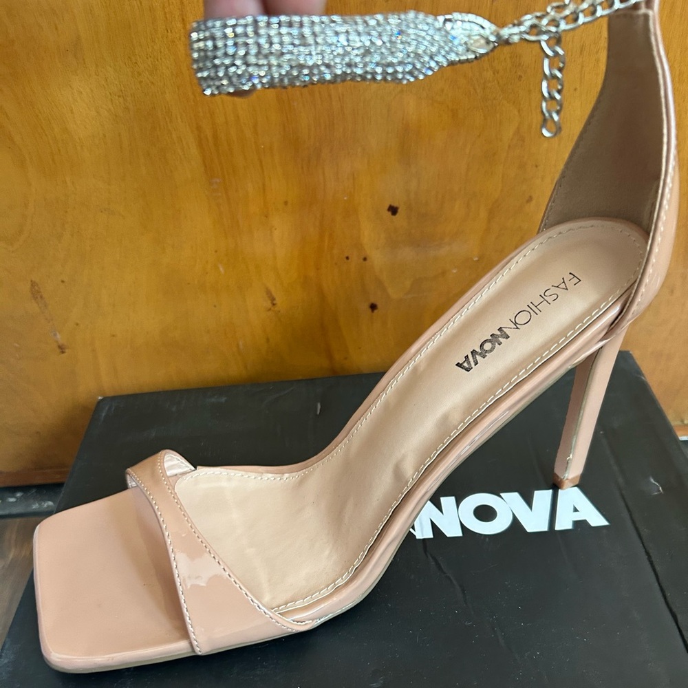 Fashion Nova Nude heels